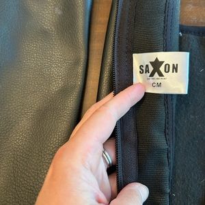 Saxon equi-leather half chaps, child medium